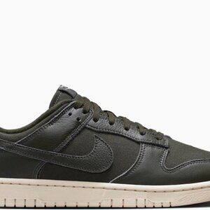 🔥 2023 Nike Dunk Low Premium 'Sequoia' 🔥 Men's 7.5 / Women's 9
